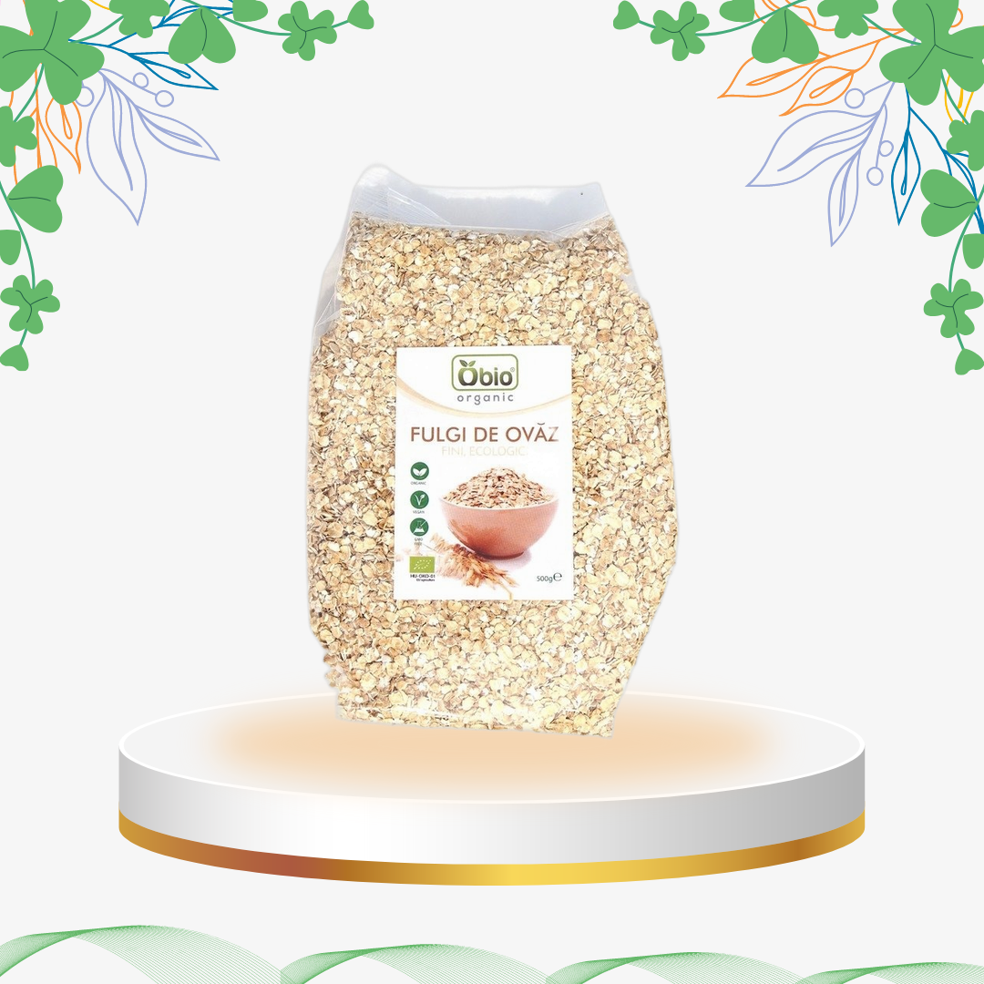 Fulgi de ovăz integrali certificați ecologic, fără gluten, cultivați în Cehia, bogați în fibre și proteine, ideali pentru un mic dejun nutritiv și sănătos.