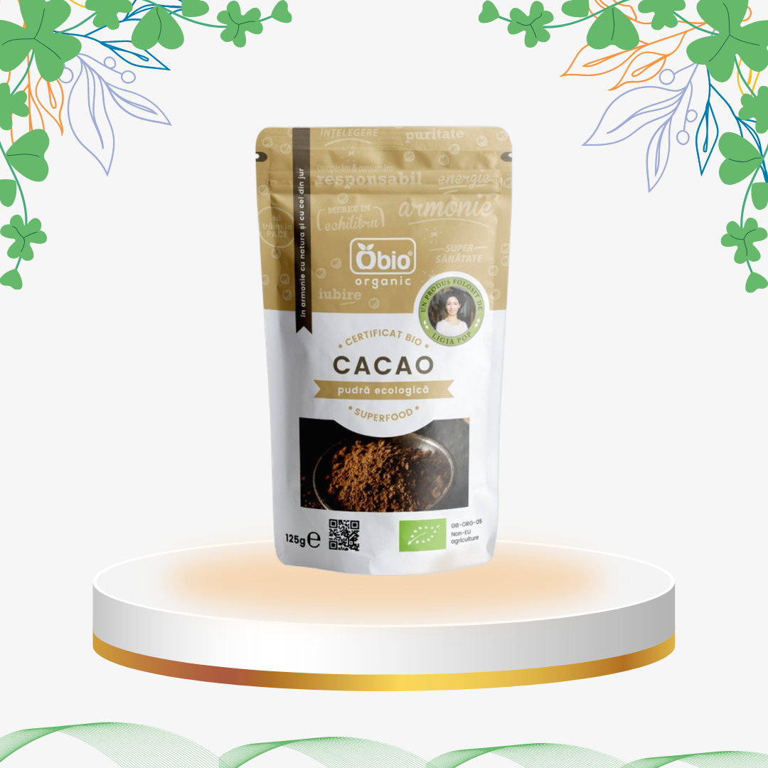 Pudră de cacao organică și raw, extrasă prin procedee mecanice la rece, fără zahăr adăugat, gluten sau lactoză, bogată în antioxidanți și proteine, ideală pentru deserturi sănătoase și băuturi nutritive.